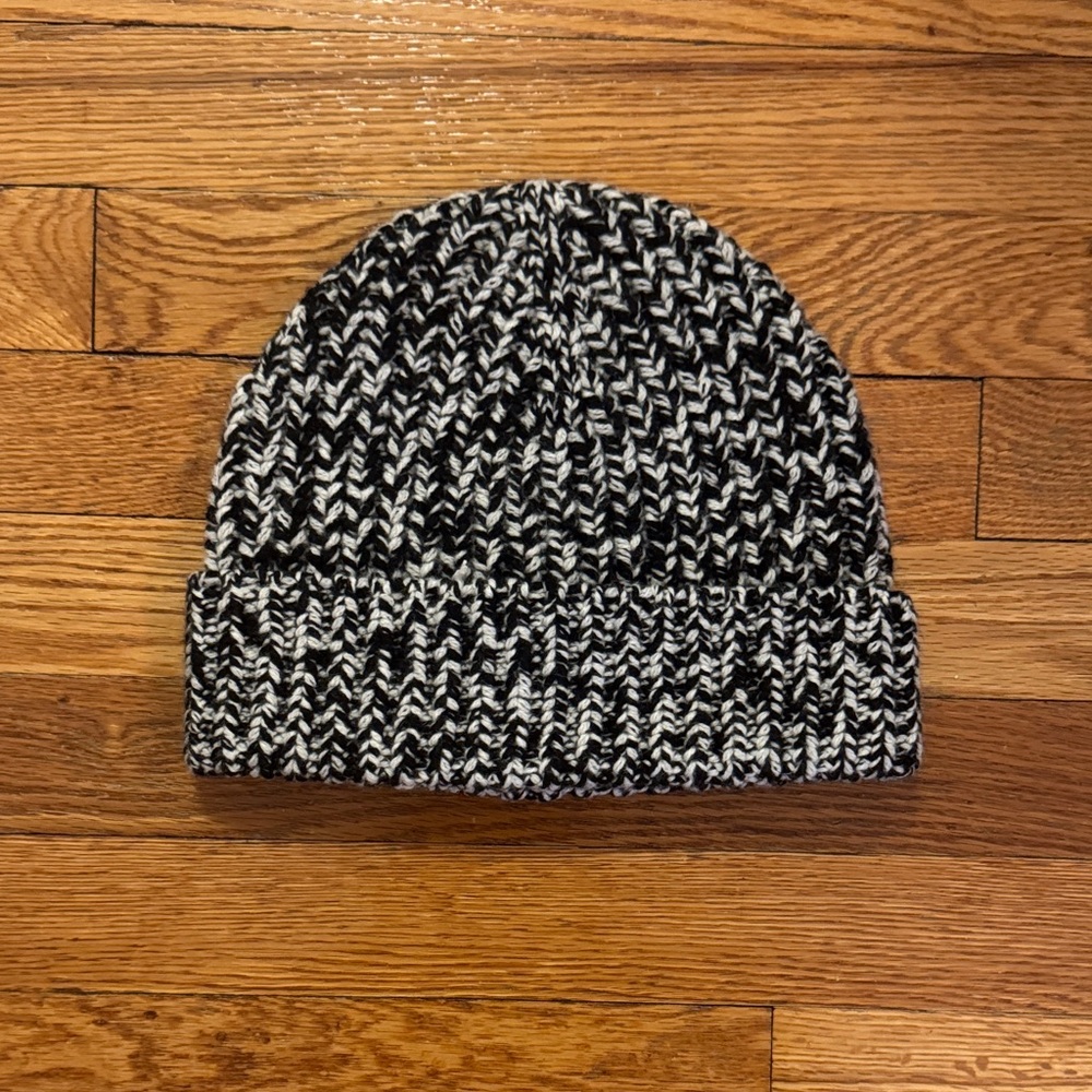 Club Monaco Monochrome Knit Hat